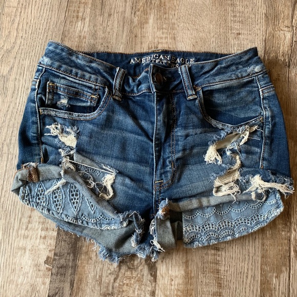 american eagle destroyed shorts